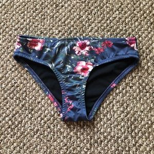 ROXY SWIM BOTTOMS